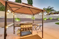 Luxe Family Home in Bonita w/ Private Pool & Spa! فنادق في Bonita