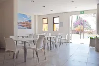 호텔 구이바 아에로푸에르토 Animas Trujano 호텔