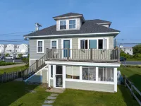 Steps from Rye Beach and Local Seafood Dining - Charming Coastal Haven