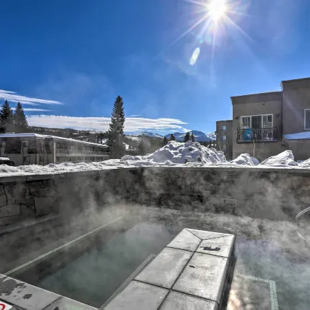 Winter Park Condo w/ Fireplace - 4 Mi to Slopes!