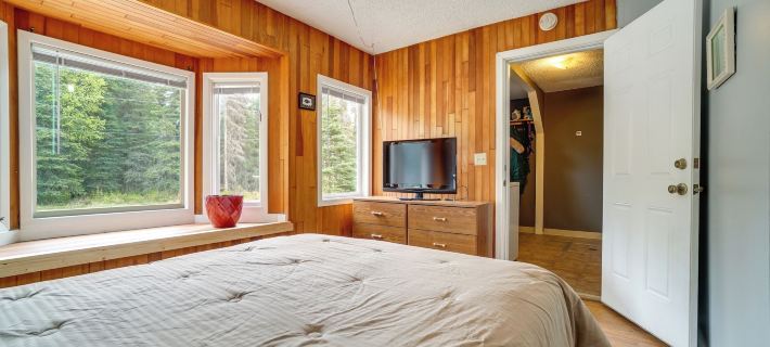 Convenient Kenai Apt - 3 Mi to Beach and Fishing Hotels in Kenai