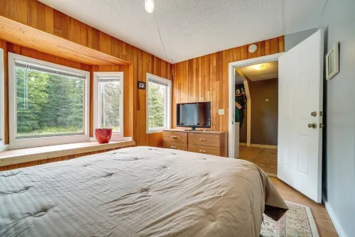 Convenient Kenai Apt - 3 Mi to Beach and Fishing - WiFi