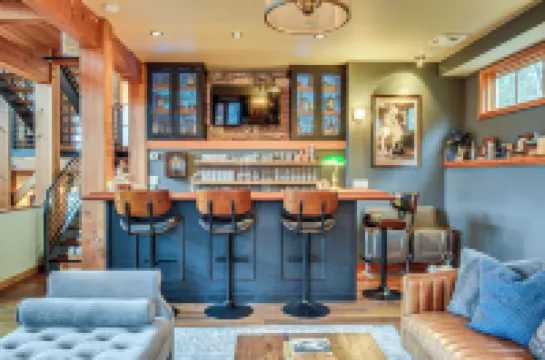 Luxury Vashon Vacation Rental w/ Beach Access!