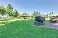 Pet-Friendly Home w/ Yard, 2 Mi to Autzen Stadium