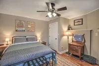 Cozy Fries Escape w/ Mountain & River Views! - parking