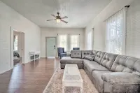Charming 100-Year-Old Home < 1 Mi to Downtown