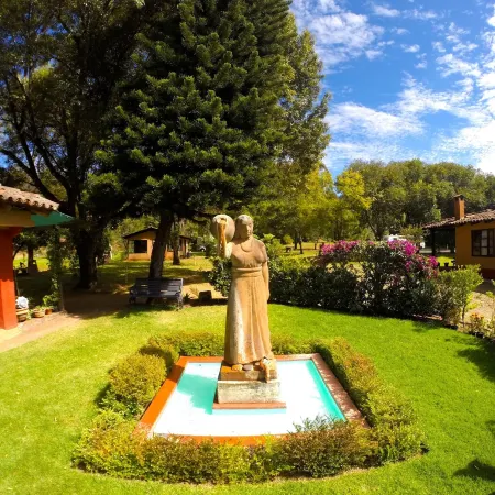 Villa Patzcuaro Garden Hotel
