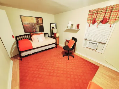 Fall Room 3Min from Yale, and Other Colleges