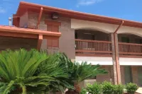 Countryside Inn Hotels in Wharton