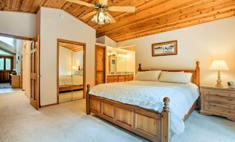 Hot Tub Access, Near Skiing Tahoe Donner Cabin