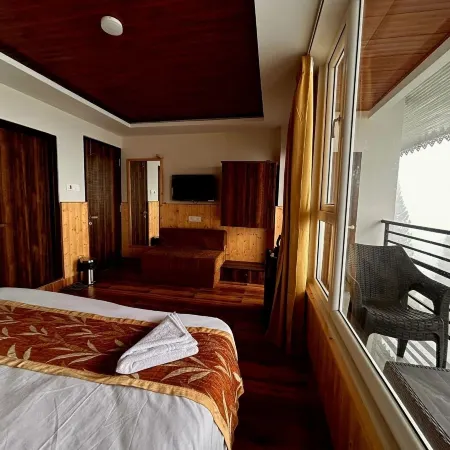 FLORET RESORT LACHUNG