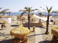 Hotel Sud Est by Fam Rossetti - Beach
