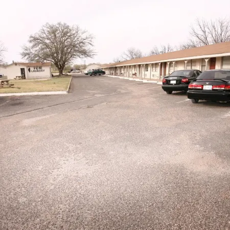 Andrews Motor Inn