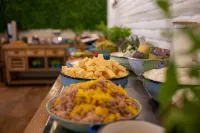 Kibbutz Malkiya Travel Hotel - 朝食