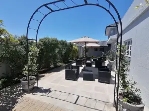 Villa Venusta Luxury Guesthouse - Solar Power