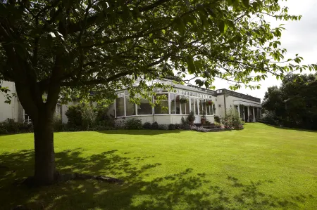 Best Western Plus Dunfermline Crossford Keavil House Hotel Отели рядом с достопримечательностью «Dunfermline Abbey and Palace»