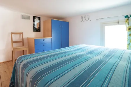 THE HOUSE GLEAMING IN THE RAYS OF THE SETTING SUN Отели в г. Лумио