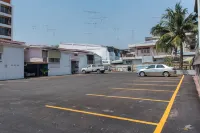 Happy Home - parking