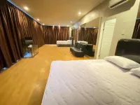 De'Tonga Hotel Hotels in Medan