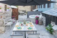 Rock Dandy La maison de l'ours - Nymfaio Hotels in Nymfaio