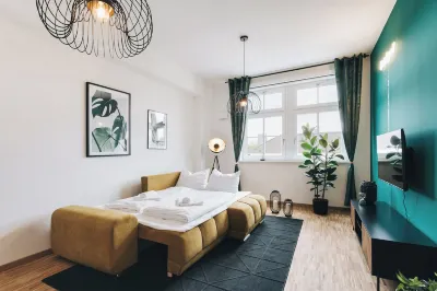 Oasis Appart - Wohnen in Dresden - Netflix - Tiefgarage - Dachterrasse Hotels in der Nähe von Zschachwitz Center