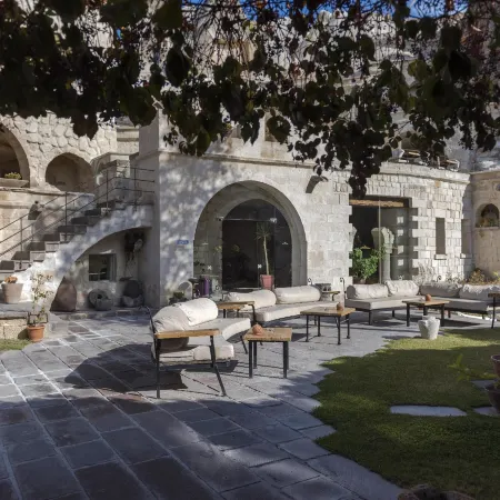 Anatolian Houses Cave Hotel & Spa Отели рядом с достопримечательностью «Al Nazar Church»