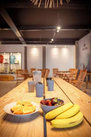 Las Golondrinas Отели рядом с достопримечательностью «Punta Mogotes»