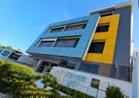 Hotel Stay Here Suites