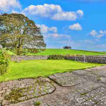 Gag Barn Hotel Exterior