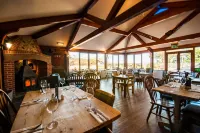 The Chequers Inn Hotel a Newport