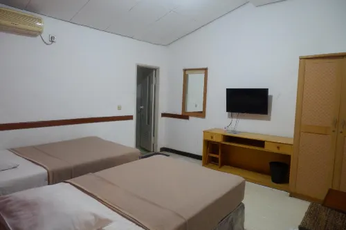 New Bali Indah Hotel Bandung Hotel di Regol