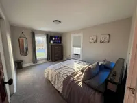 Charming 3-bedroom house in the heart of town right off I-70 Hotels in Carroll County