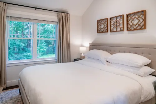 Cozy Retreat with Modern Charm - Inviting Country Haven Hotels in West Donegal Township