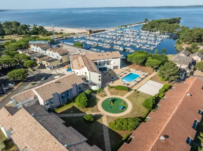 Résidence Odalys du Port Hotels near Hourtin Plage
