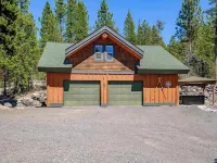 Gorgeous Log Cabin with Hot Tub & Theater near Snowmobile & SXS Trails & Lakes!
