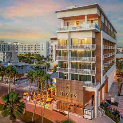 希爾頓 Curio Collection 克利爾沃特海灘休止符酒店 Hotel Exterior