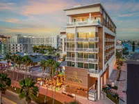 The Hiatus Clearwater Beach, Curio Collection by Hilton