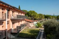 Regina del Garda Suite Hotels in Toscolano Maderno