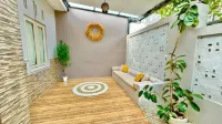 Villa Daveya Hotels in Purwokerto