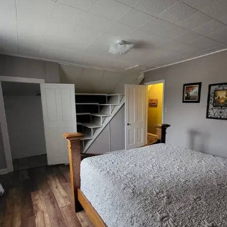 Charming 3BR/2BA Near Downtown – Book 2+ Nights, Get a Free Gift Card!