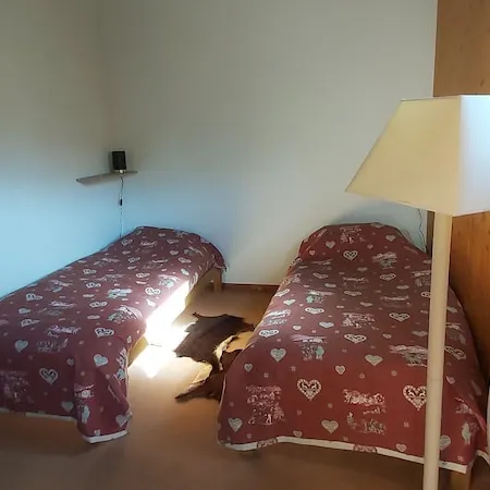 Two-room apartment with Mont Blanc view Отели в г. Комблу