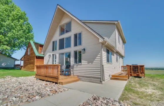 光明懷俄明度假勝地，帶甲板和山景！