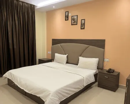 Hotel City Palace Hotels in Ganjam