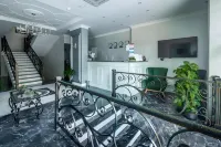 巴統老花園飯店 - 2 星級