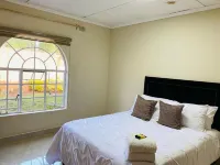 Inn on Lichfield Lane Hotels in Helensvale