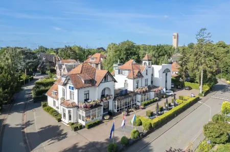 Amrâth Hotel Media Park Hilversum Отели рядом с достопримечательностью «Singer Laren»