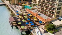 โรงแรม ฮอลิเดย์ อินน์ แอนด์ สวีทส์ เคลียร์วอเทอร์ บีช บาย IHG - ติดทะเล