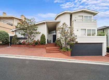 • Book Emerald Bay • Luxury 4Br • Panoramic Ocean Views • Perfect for Long Stays