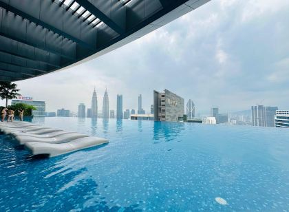 Eaton Residences KLCC by Luna