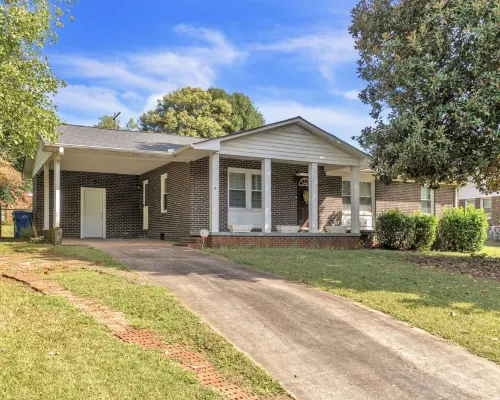 Family-Friendly 3/2 Home Near Prisma, Fenced Yard Hotels in Dunean